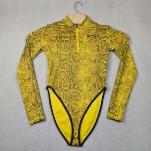 Nike Womens Bodysuit S Yellow Snakeskin Print Mock Neck 1/4 Zip Top CJ6355-735